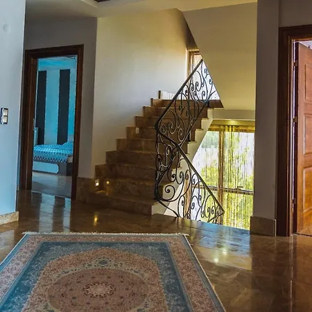 Villa Spectacular *