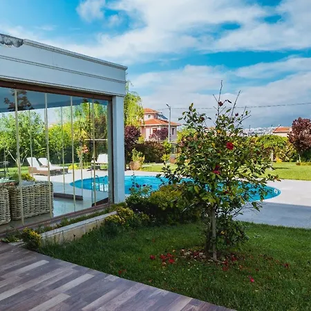 Spectacular Villa *
